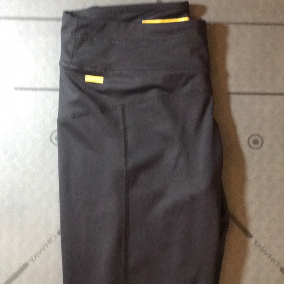 “LOLE” Black Ladies Leggings . - Picture 11 of 13